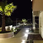 Апартаменты Bareta Трогир