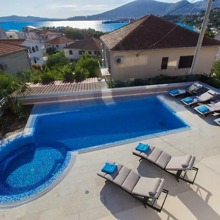 Bareta * Trogir