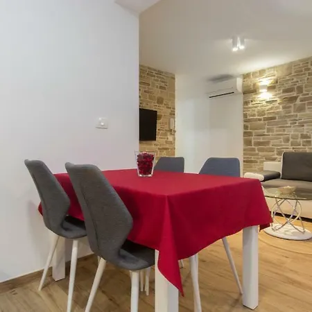 公寓 Bareta 特罗吉尔