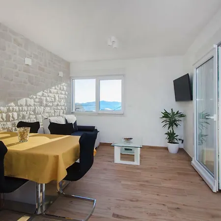 公寓 Bareta 特罗吉尔